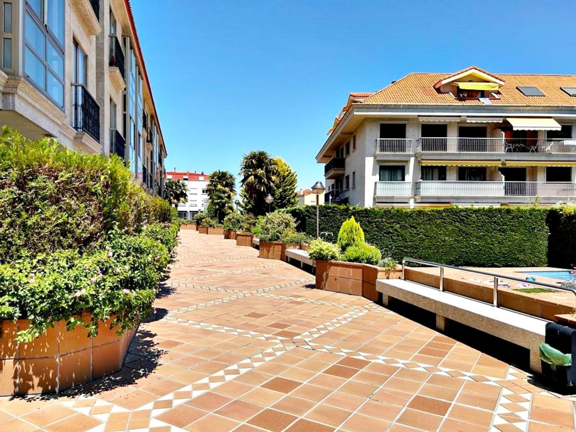Апартаменты Holibai, Chulina, Cerca De La Playa, Con Piscina Y Parking Байона Экстерьер фото
